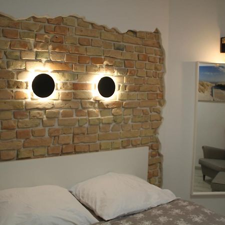 シフィノウイシチェApartament "Pod Dwiema Sowami"アパートメント エクステリア 写真
